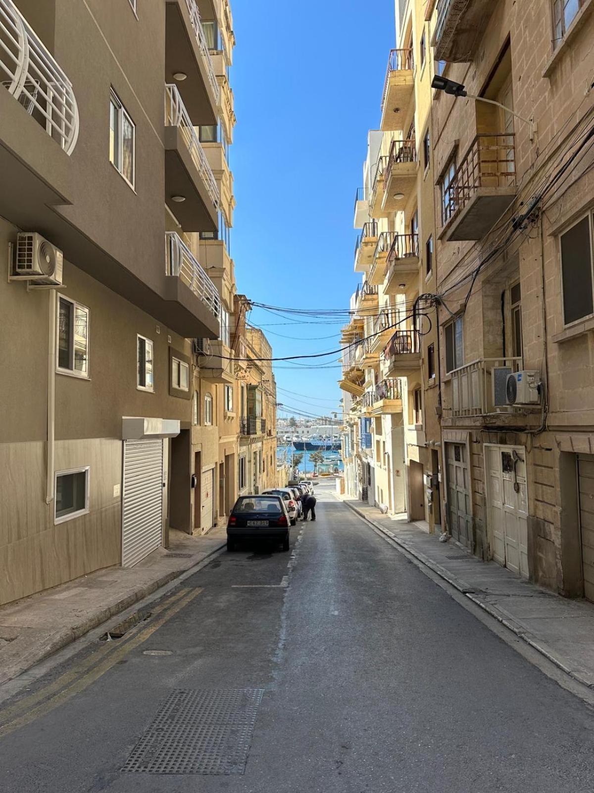 Modern Sliema Apartment Near Sea Esterno foto