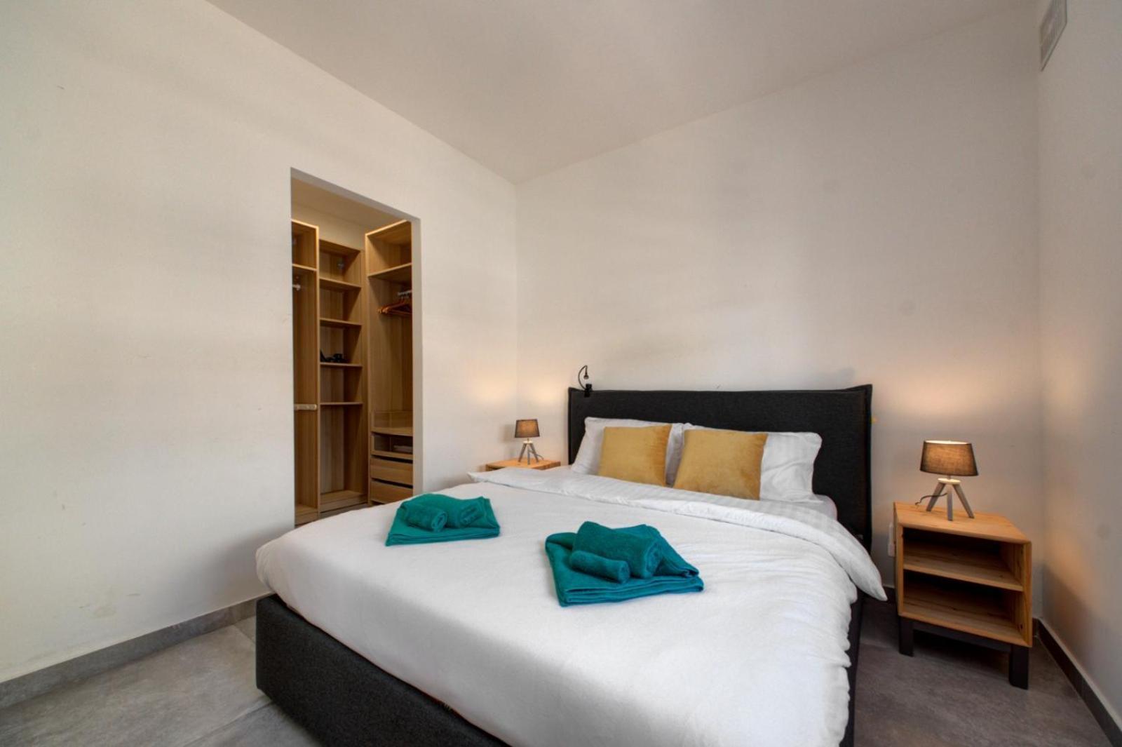 Modern Sliema Apartment Near Sea Esterno foto