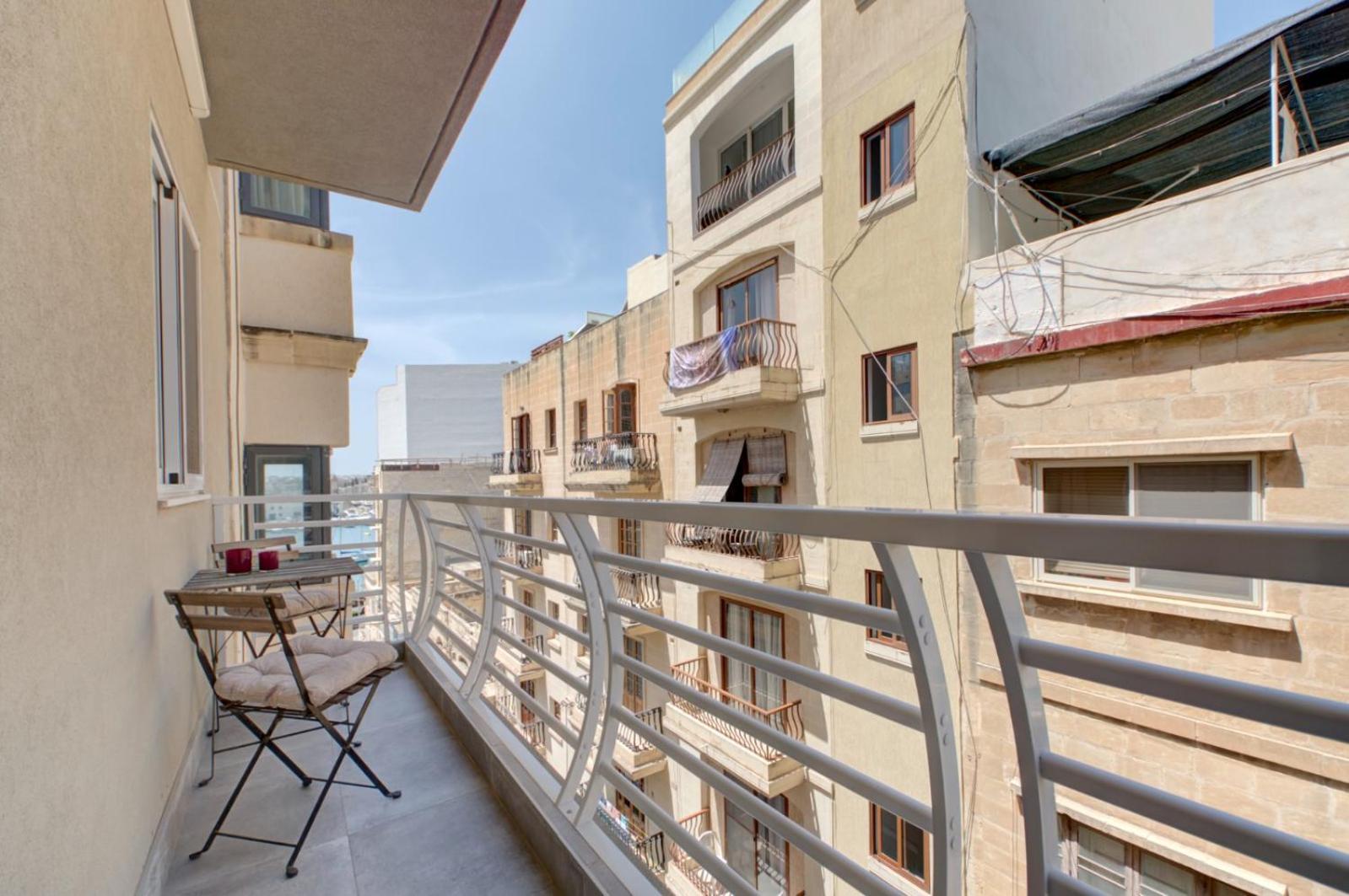 Modern Sliema Apartment Near Sea Esterno foto